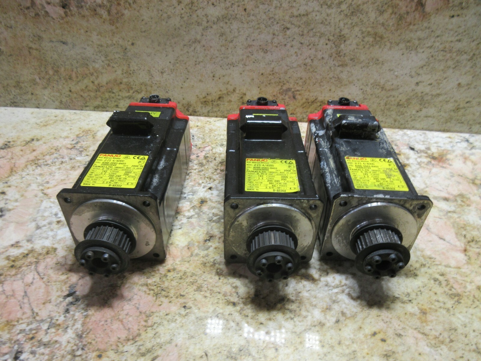 *SPECIAL PRICE* FANUC AC SERVO MOTOR A06B-0063-B403 A860-2020-T301 EACH 1