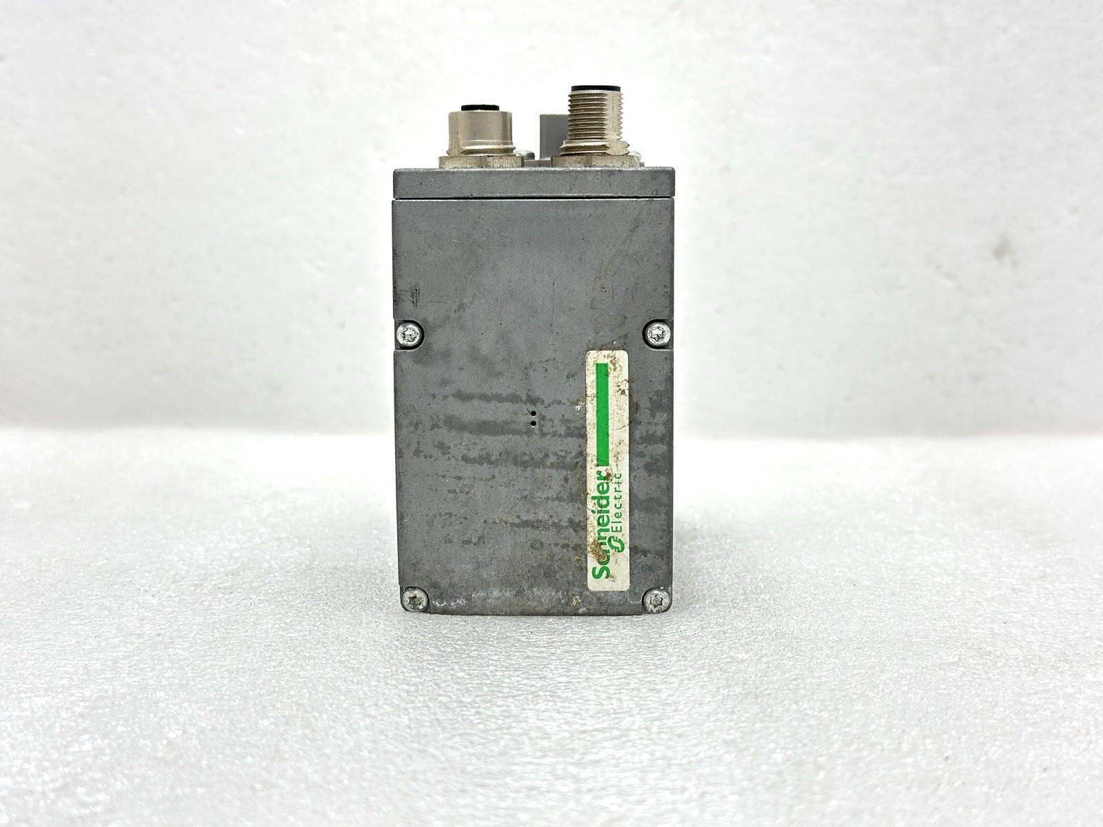 SCHNEIDER ILS1B572PC1A0 SERVO MOTOR LEXIUM ILS