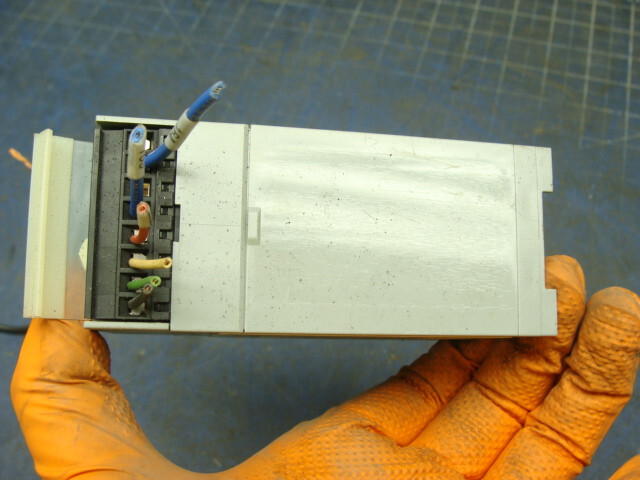 MONTALVO STRAIN GAUGE LOAD CELL AMPLIFIER M3224 11000898 24VDC 4W