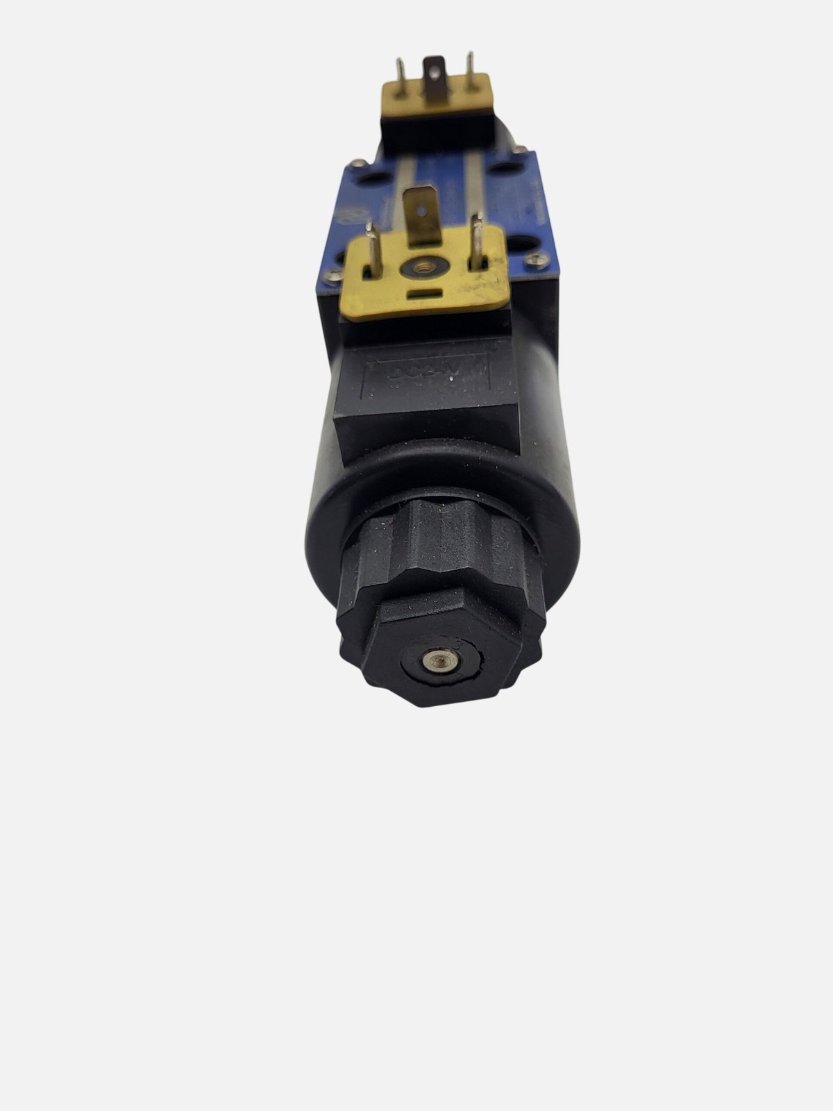 NEW NORTHMAN SWH-G02-C2-D24-20 DIRECTIONAL CONTROL VALVE 24VDC