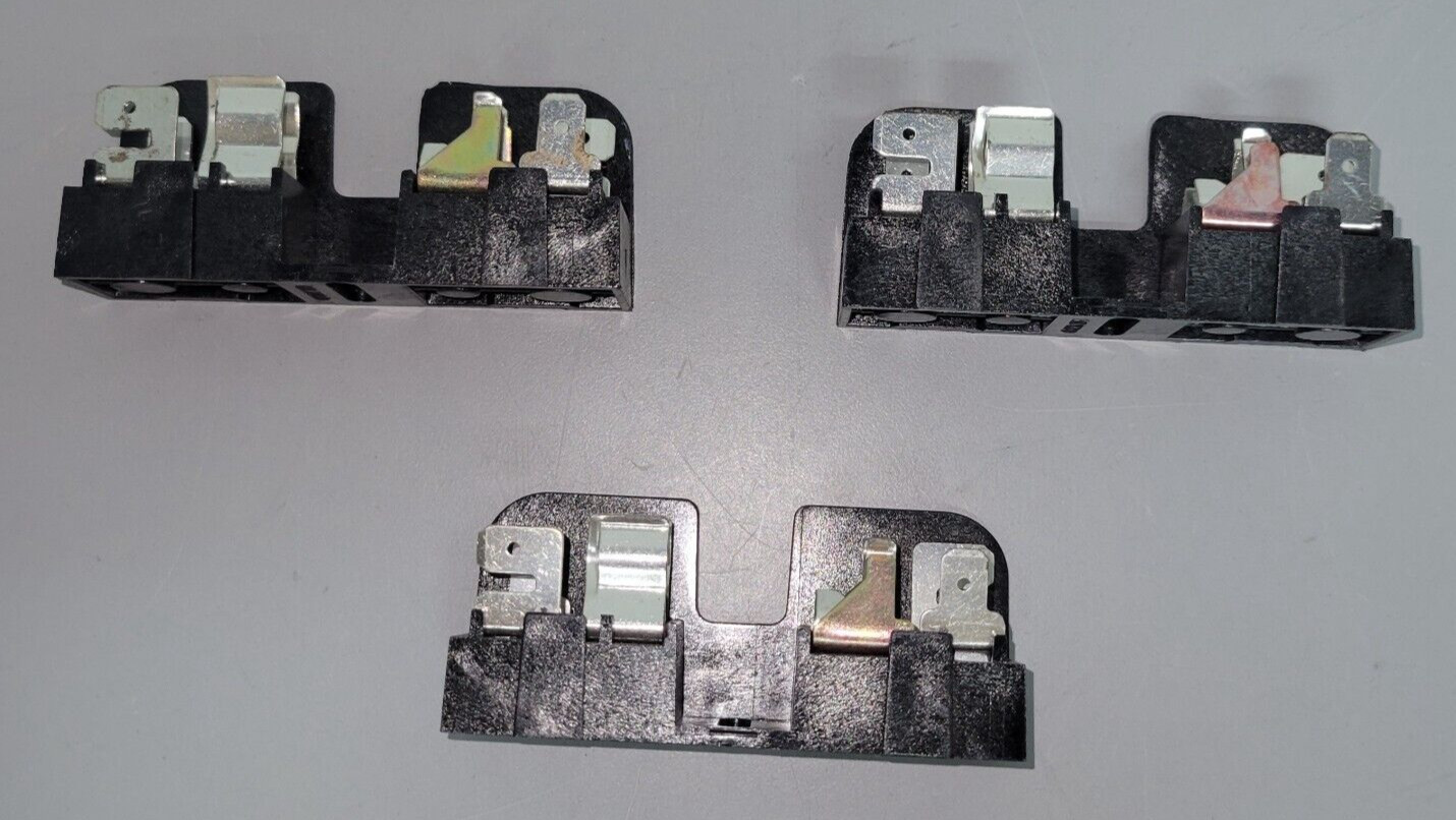 Lot of 3 Ferraz Shawmut 30320R Fuse Blocks (B281)