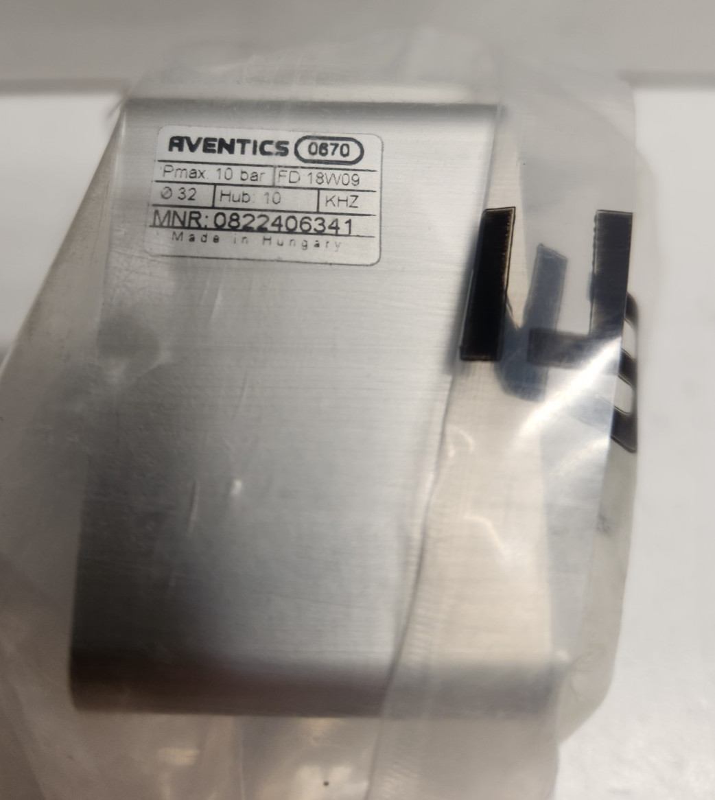 NEW IN BAG! AVENTICS 32MM PISTON X 10MM STROKE AIR CYLINDER 0822406341