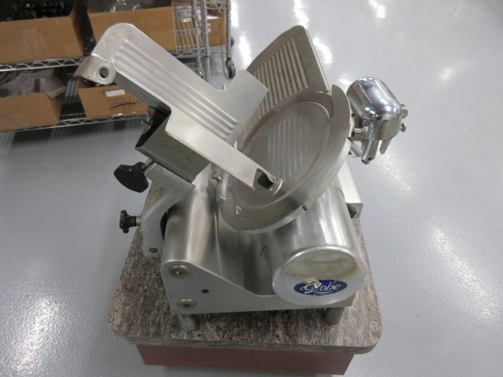 Globe Food Equipment 2500 12″ Food Slicer 194