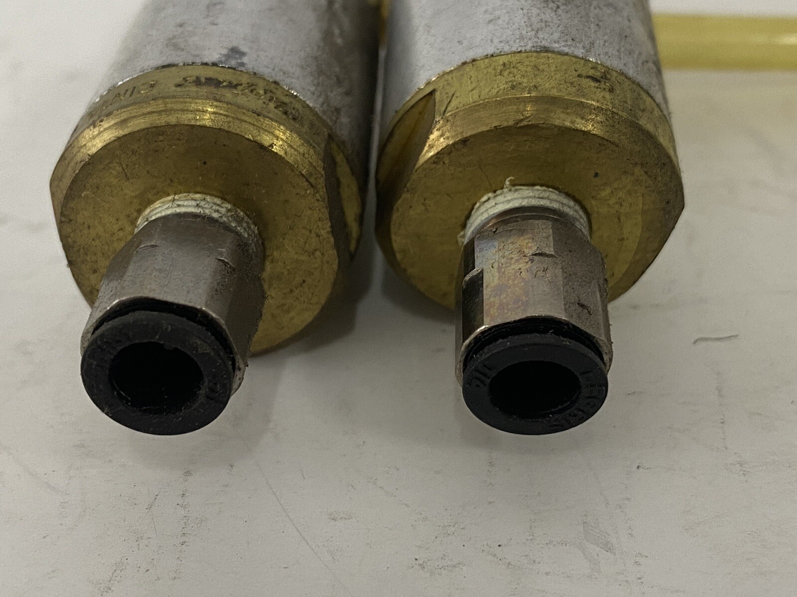 Lot Of 2 PNEUMADYNE 1/4″ TUBE 125 PSI 3 WAY VALVE S87-179