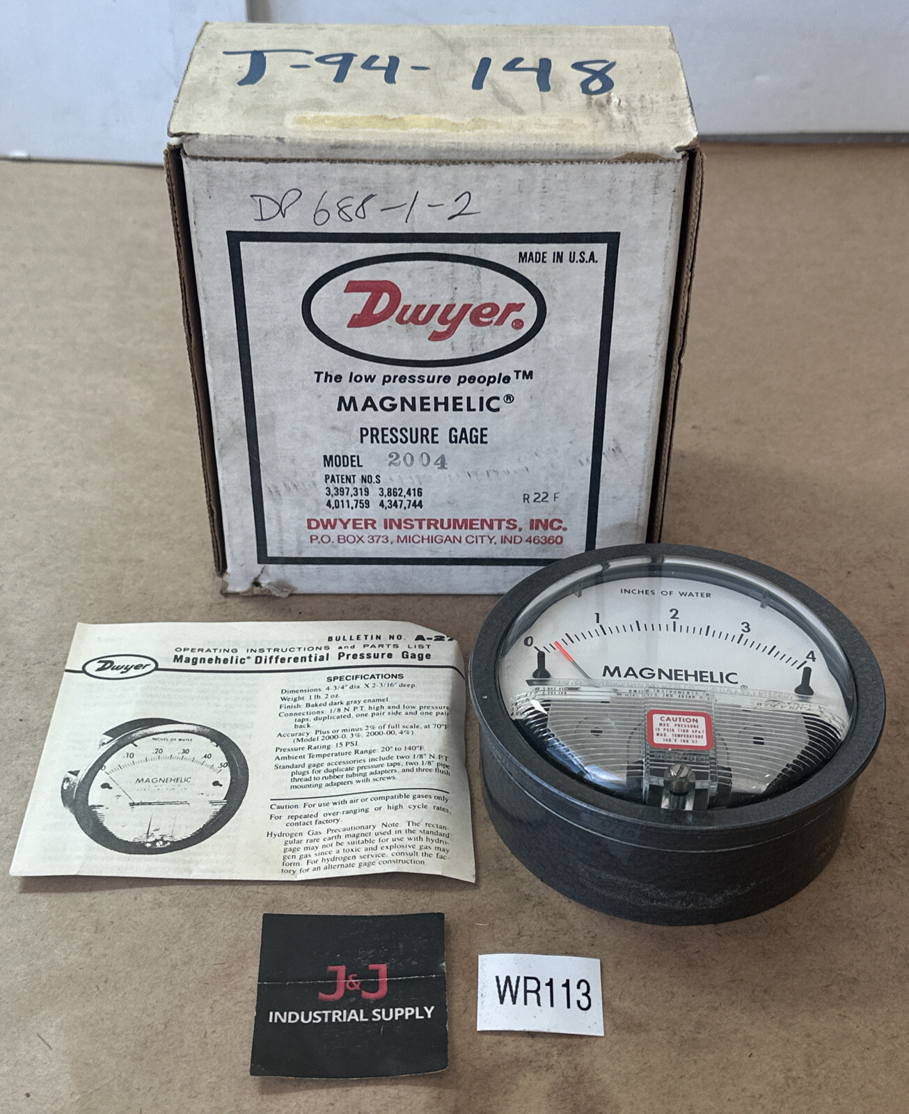 BRAND NEW IN BOX- Dwyer Magnehelic Model 2004 Gauge 0-4” H2O 15PSIG Max FASTSHIP