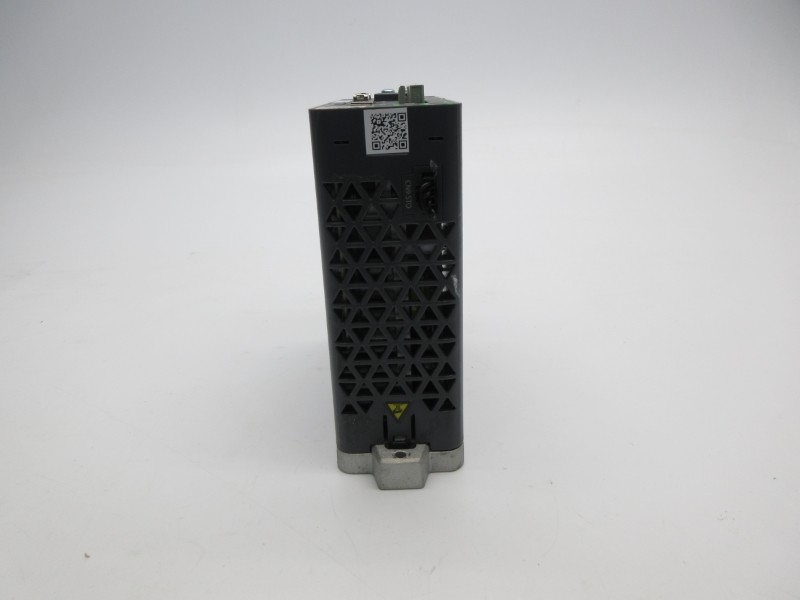SCHNEIDER ELECTRIC LXM28AU04M3X 220V 2.2/3.8A UNMP