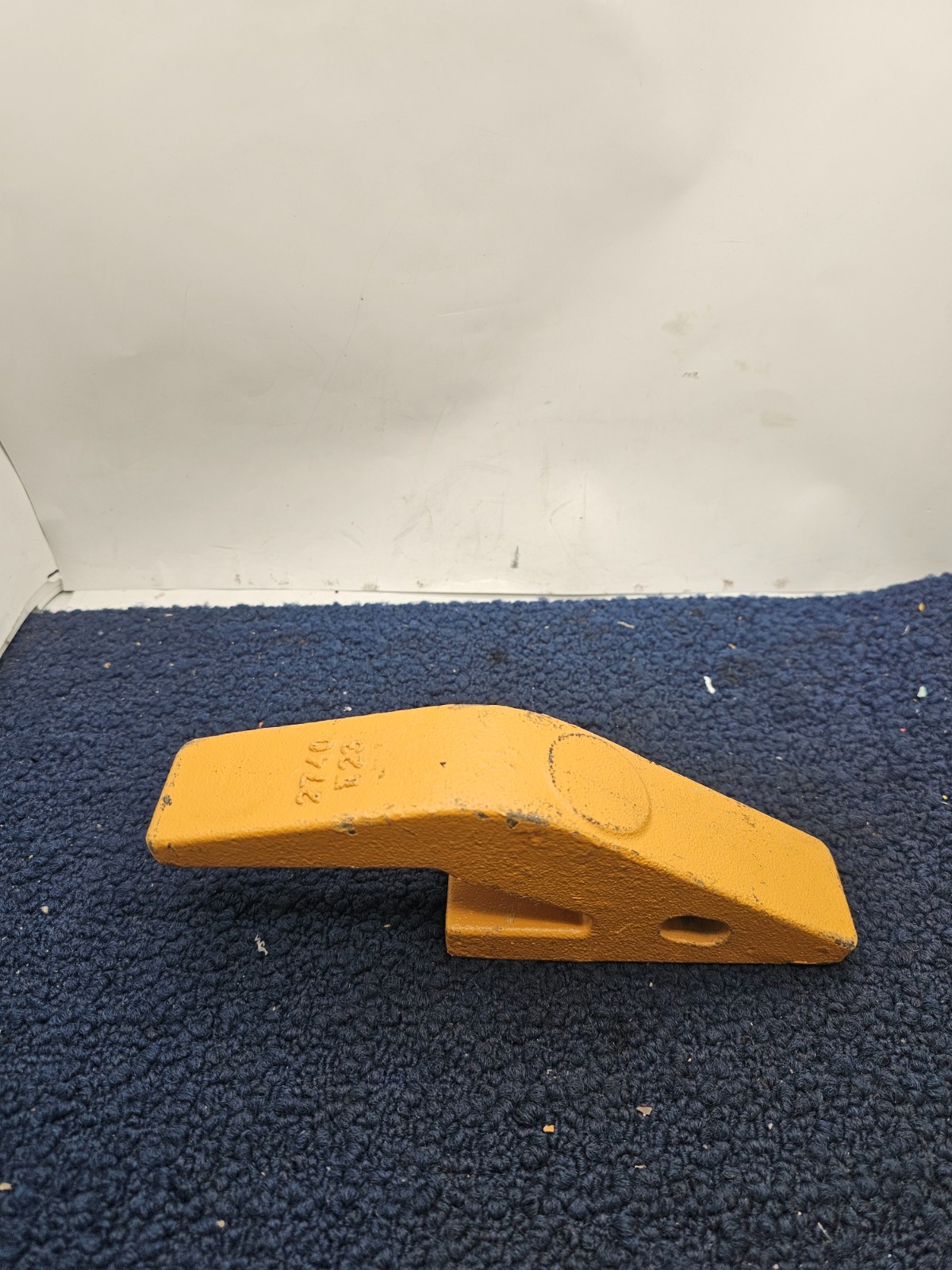 2740 W23: Yellow Bucket Tooth Fits Case/International Harvester
