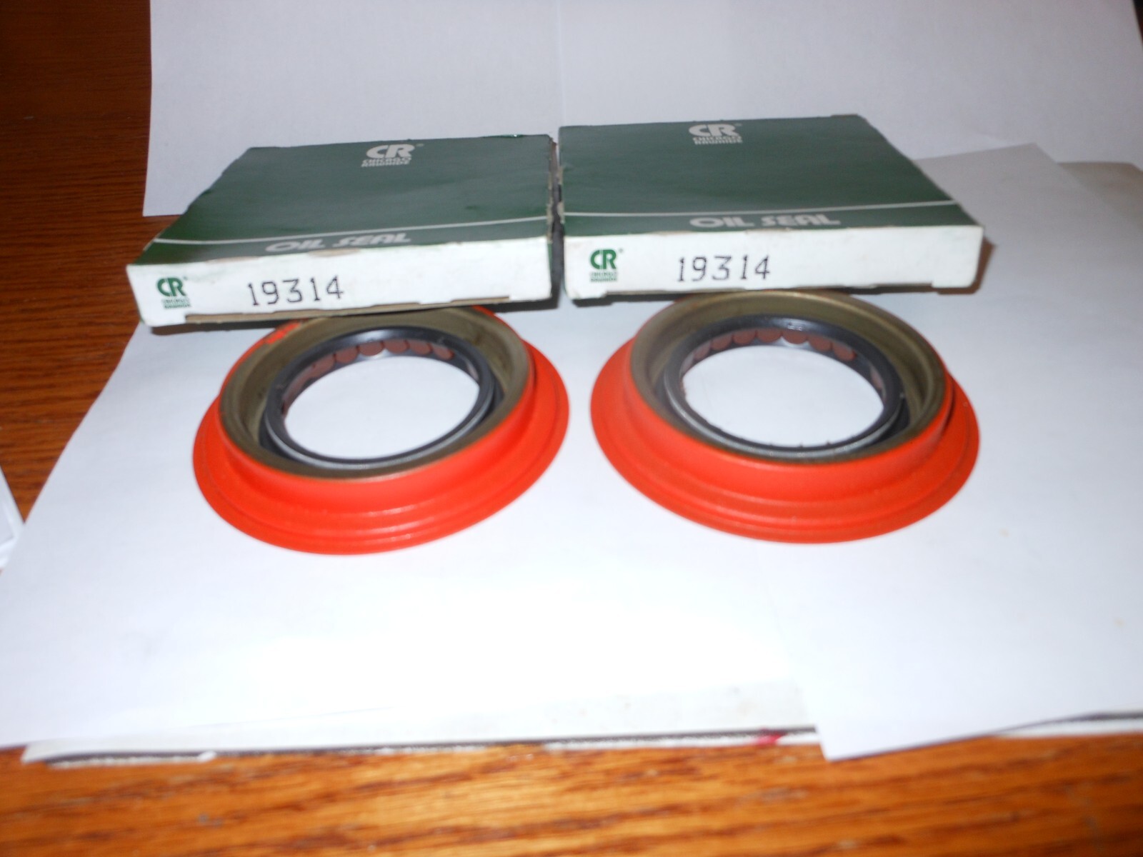 LOT OF 2~ CR OIL SEALS 19314 = $10.98= $5.49 EA. = ID =1.94″~ OD=2.914″