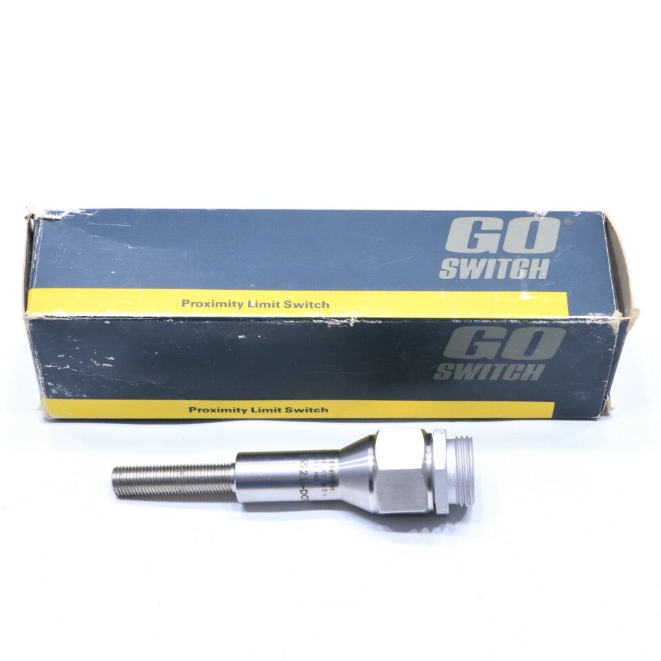 * NEW GO SWITCH 71-16521-DCA PROXIMITY LIMIT SWITCH