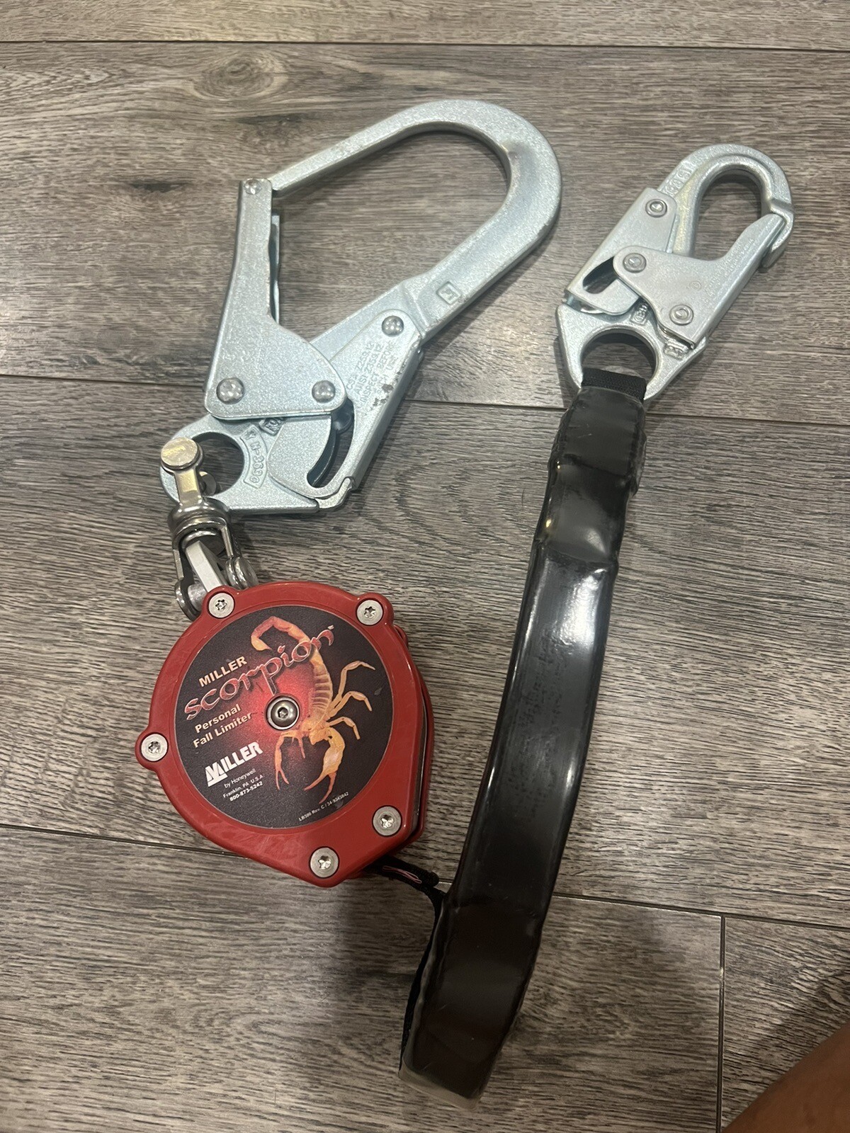 Miller Honeywell Scorpion Fall Limiter 6ft SRL 400lb Lanyard w/ Snap Hooks