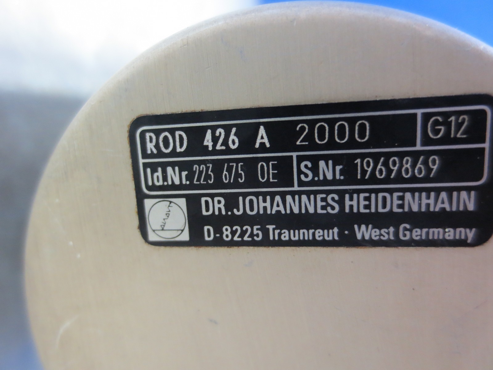 CHNC HEIDENHAIN ENCODER ROD 426 A 2000 G12 ID.NR.223 675 0E ROD426A2000