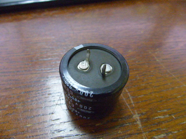 Marcon CEFHW2D221 Qty of 2 per Lot 220uf 200v Snap-In 23×30 85 deg. Marco