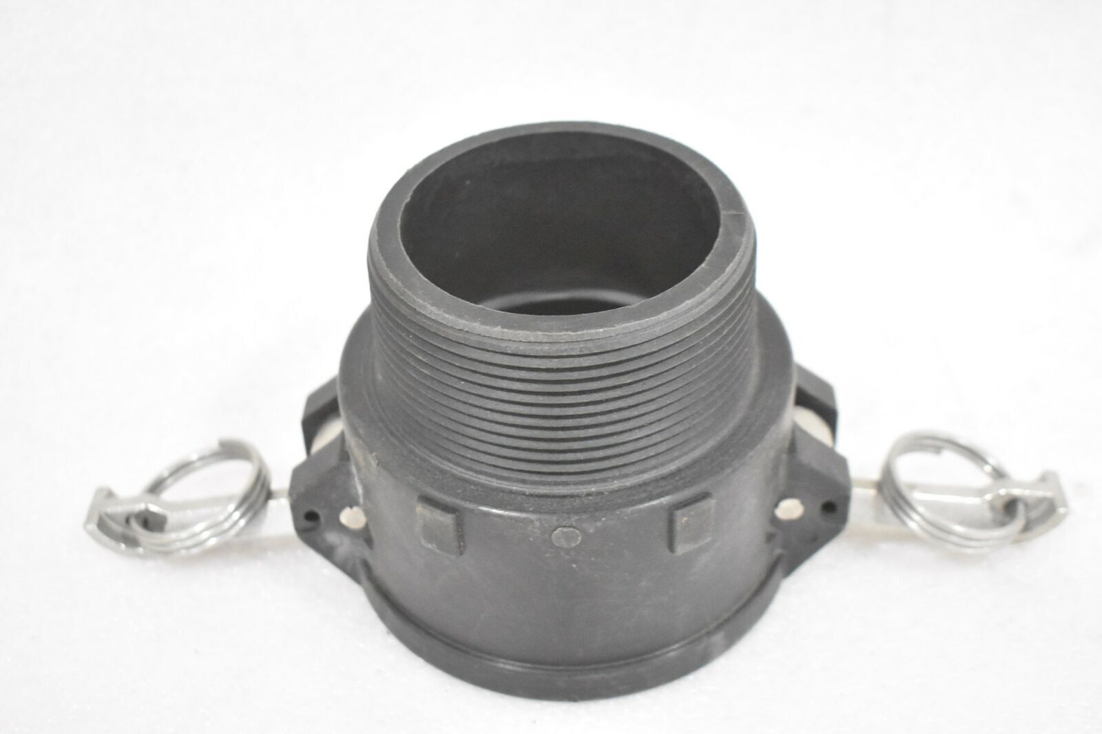 APACHE B300 BLACK HOSE COUPLING 3″ MALE THREADED WITH METAL LATCHE