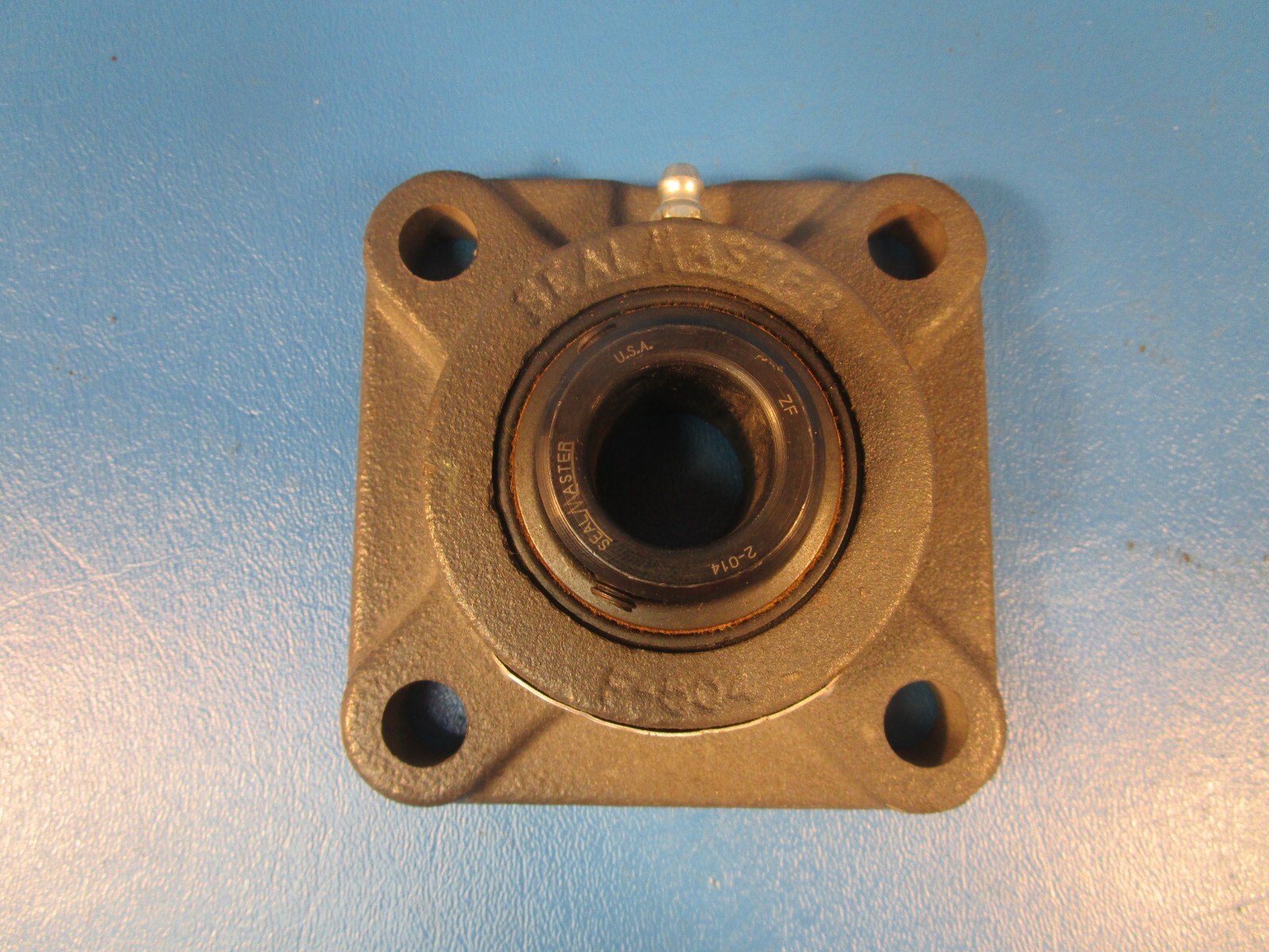 SealMaster, SF-14, 7/8″ Bore, 4 Bolt Flange Unit, Set Screw Locking, 700438