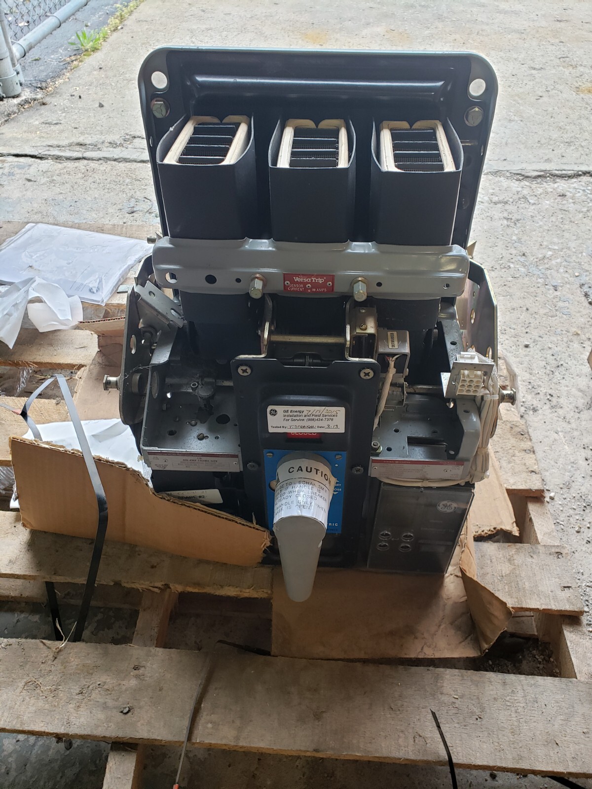 GE AKII-10A-25-1 FUSED LOW VOLTAGE POWER CIRUIT BREAKER 150 600AMP
