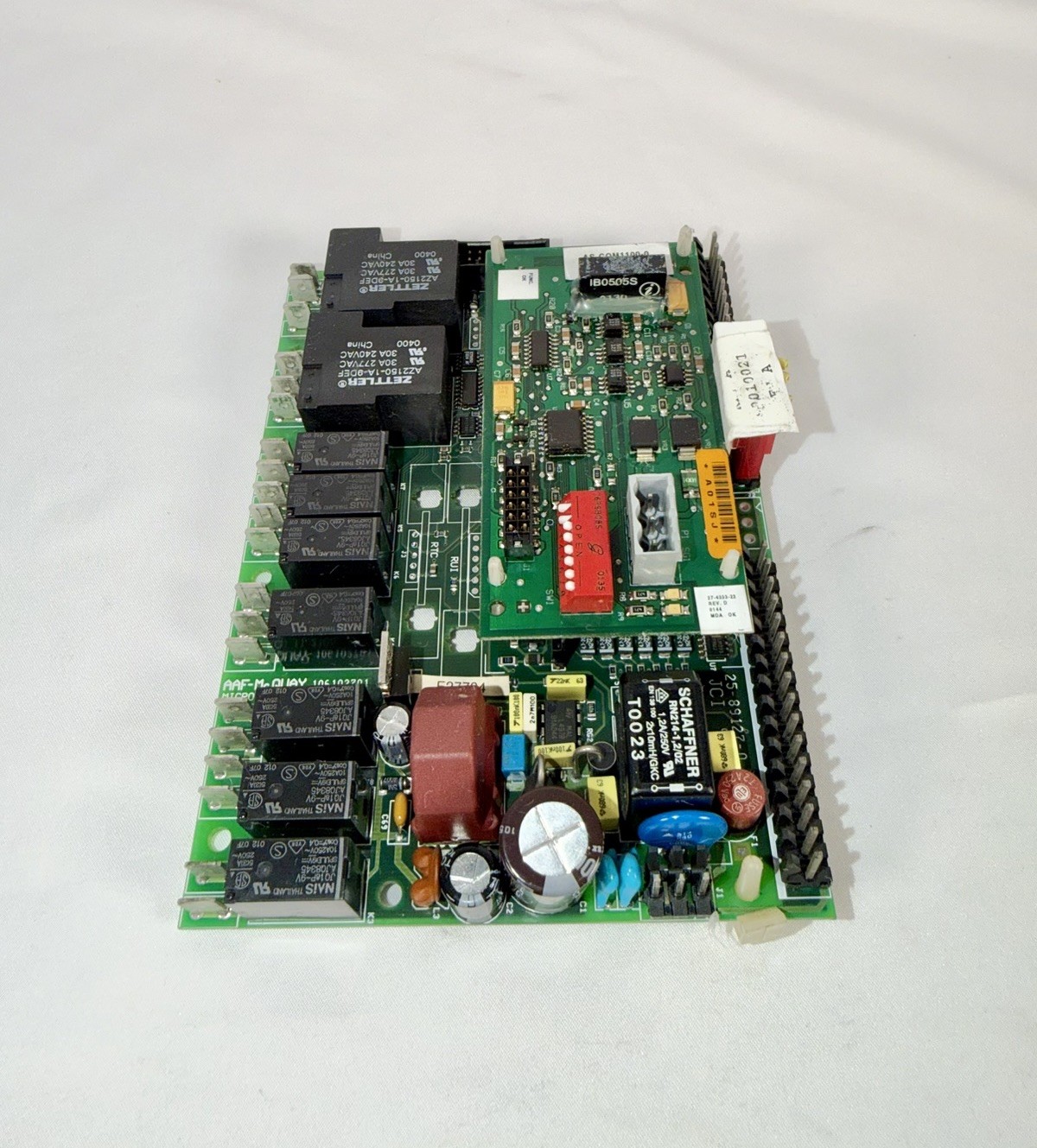 AAF MCQUAY 106102701 25-89127-0 HVAC CONTROL BOARD