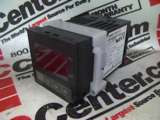 OMRON E5CN-R1TCU-AC100/240 / E5CNR1TCUAC100240 (USED)