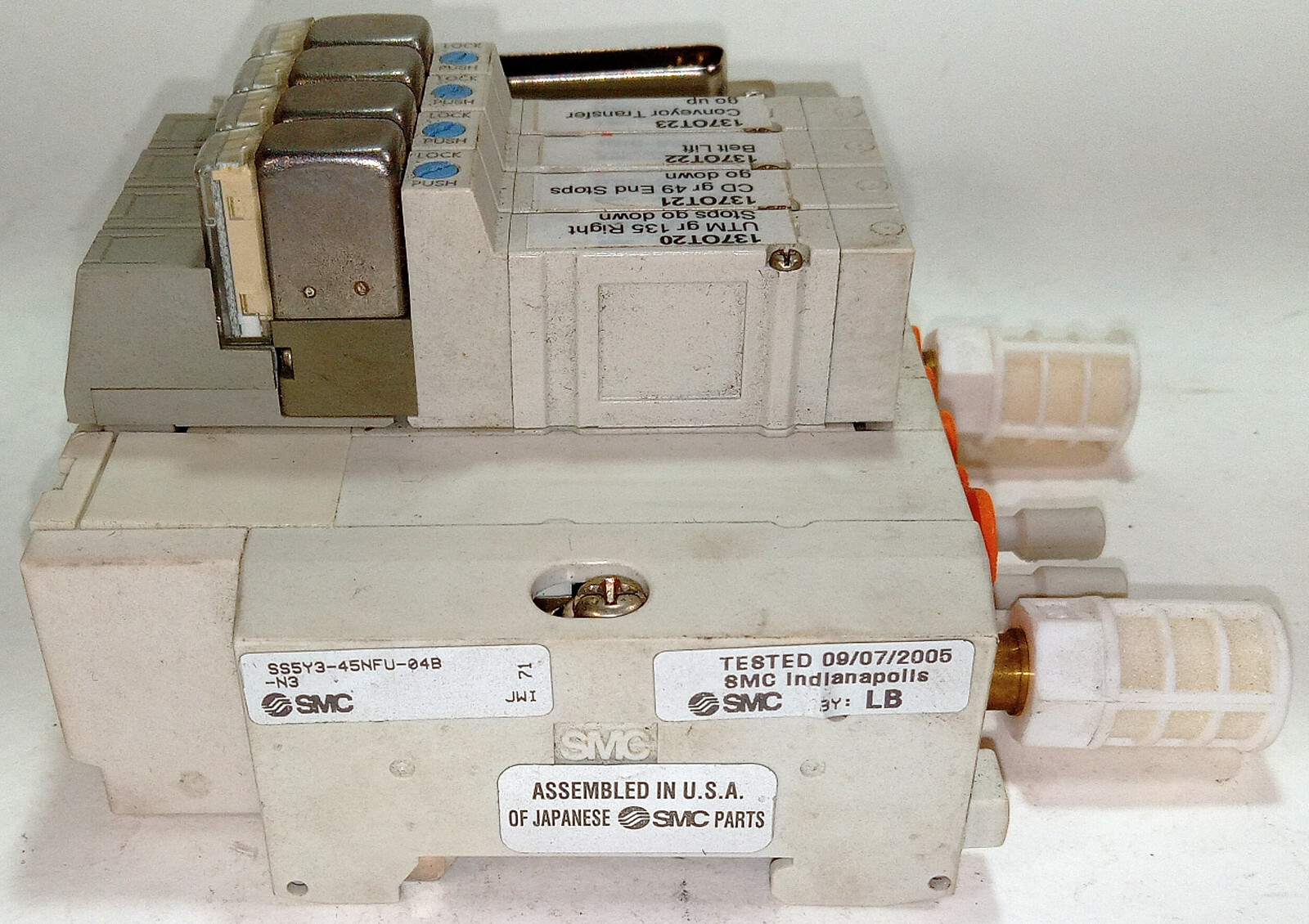 1 USED SMC SS5Y3-45NFU-04B 4 PORT MANIFOLD VALVE STATION ***MAKE OFFER***