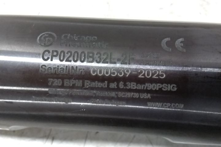 Chicago Pneumatic CP0200B32L-2F 2-1/2 In Bore Size Floor Sand Rammer