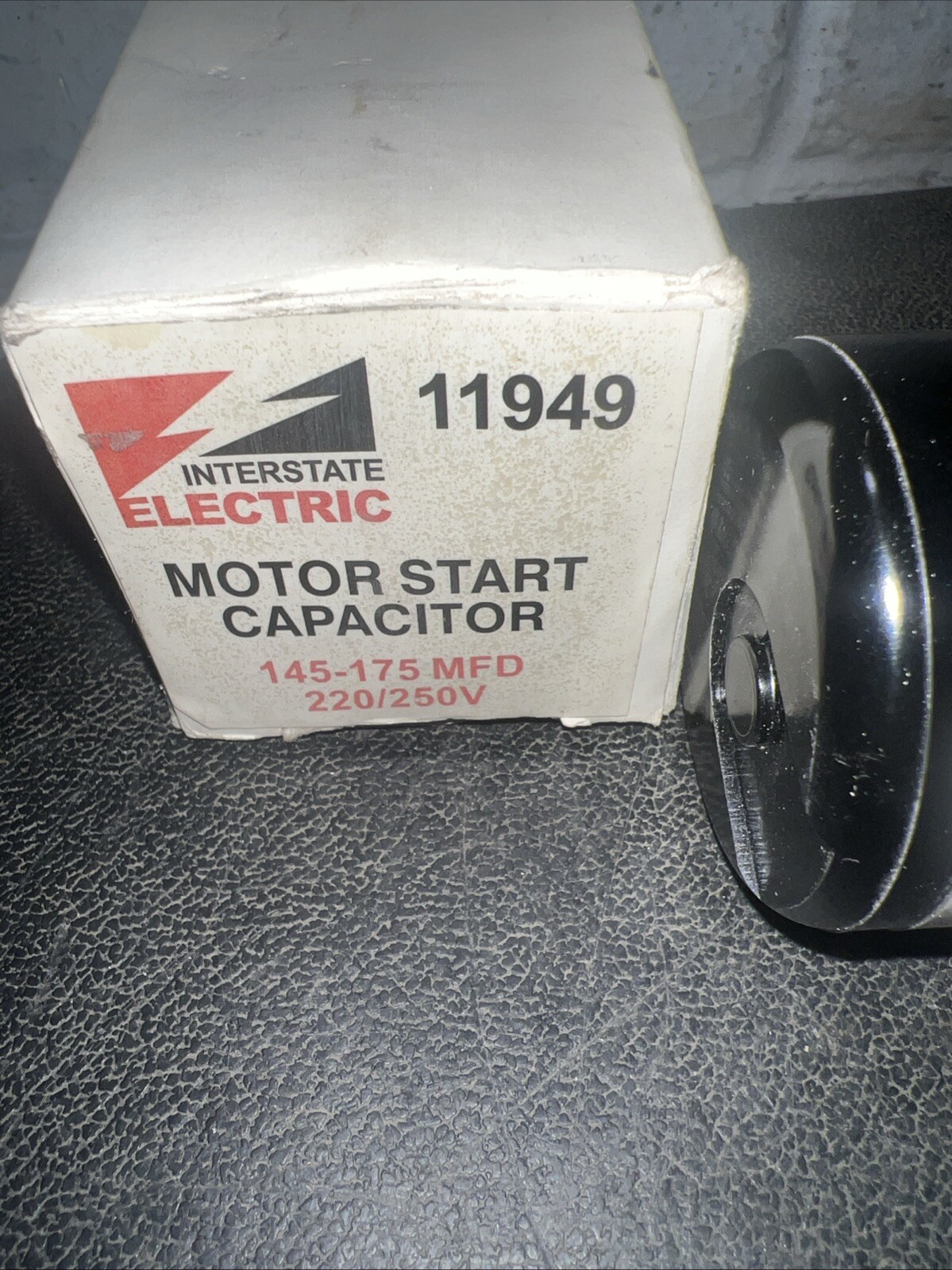 INTERSTATE 11949 MOTOR START CAPACITOR 145-175 MFD 220/250V