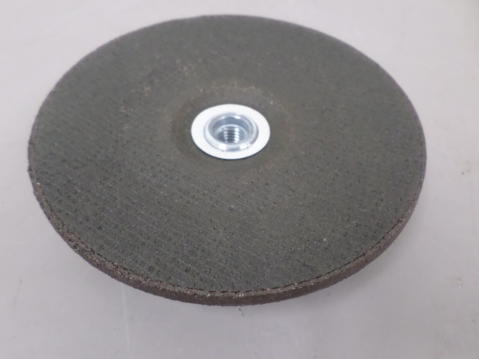 IBS Incorporated Hi-Alloy 7″ X 1/4″ x 5/8-11 Threaded Hub Grinding Disc Type 28