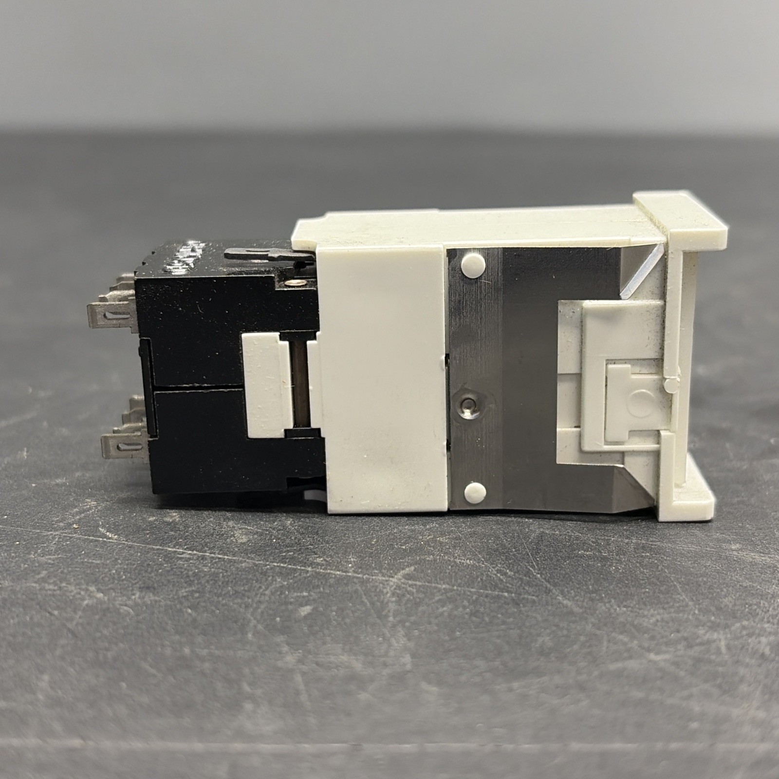 Nos General Electric CR103DC211B Lamp Circuit CR103D
