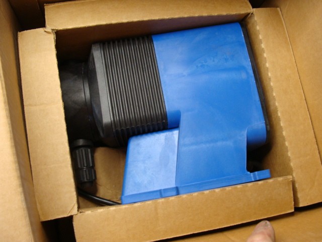 PULSATRON SERIES E PLUS METERING PUMP LPH7SA-KTC3-XXX 240GPD @ 35PSI 115VAC