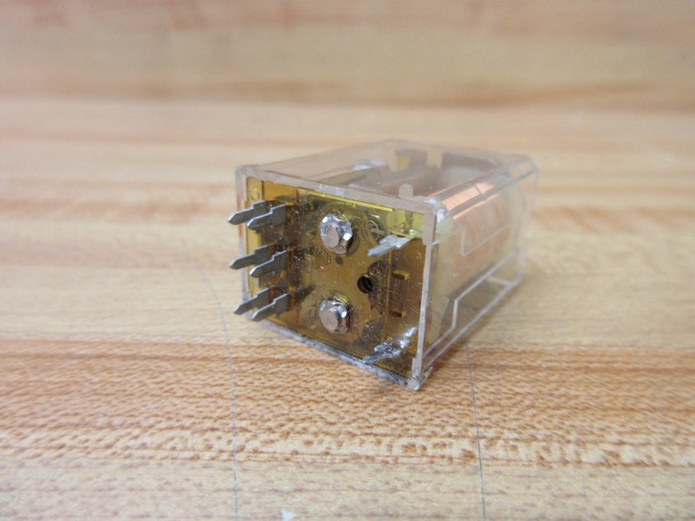 AMF Potter & Brumfield R10-E2-W2-V700-24V DC Relay R10-E2-W2-V700-24VDC