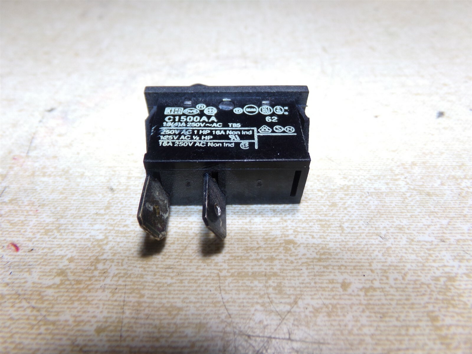 NEW Arcolectric C1500AA Black SPST Rocker Switch *FREE SHIPPING*