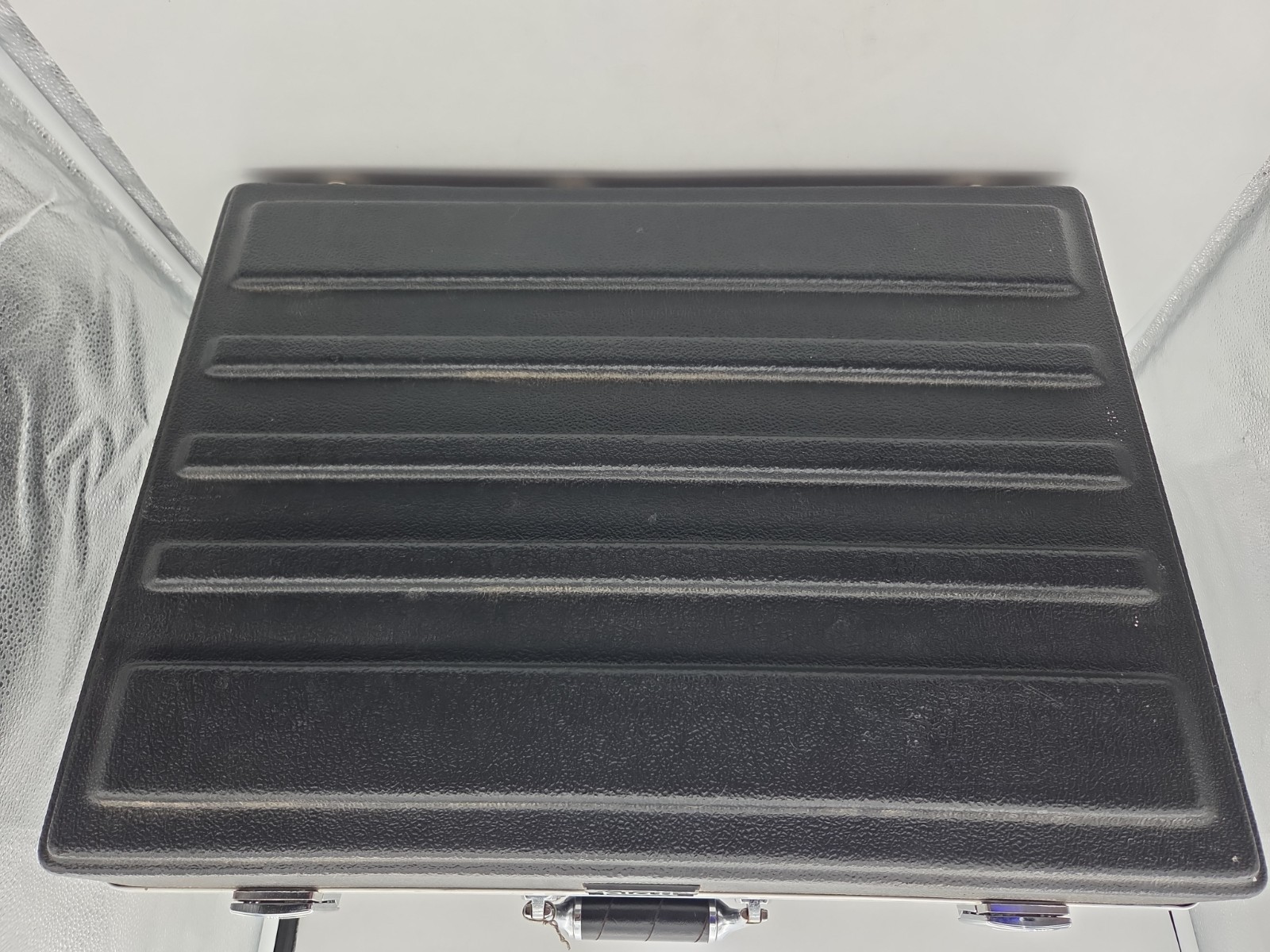 Platt 2407 Medium Duty ABS Series Case, 24” x 18” x 8″ Exterior, W/ Keys
