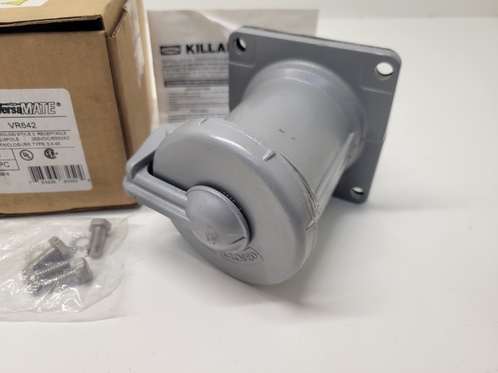 NEW OLD STOCK! HUBBELL KILLARK VERSAMATE 60A 3W/4P STYLE 2 RECEPTACLE VR642