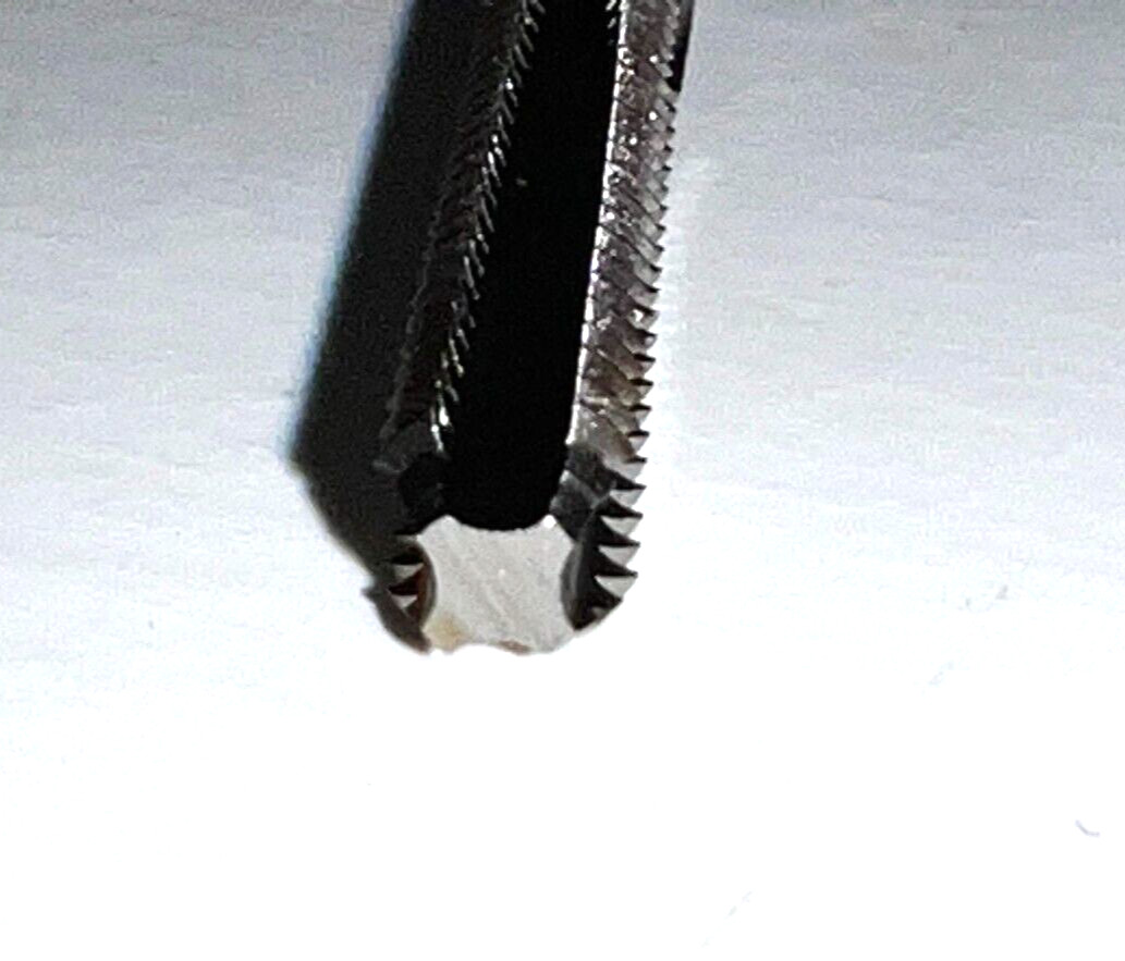 HERTEL BOTTOMING HAND TAP 4 FLUTE 02383891 #10-24 H3 1″ LOC 2-1/2″ OAL LOT OF 5
