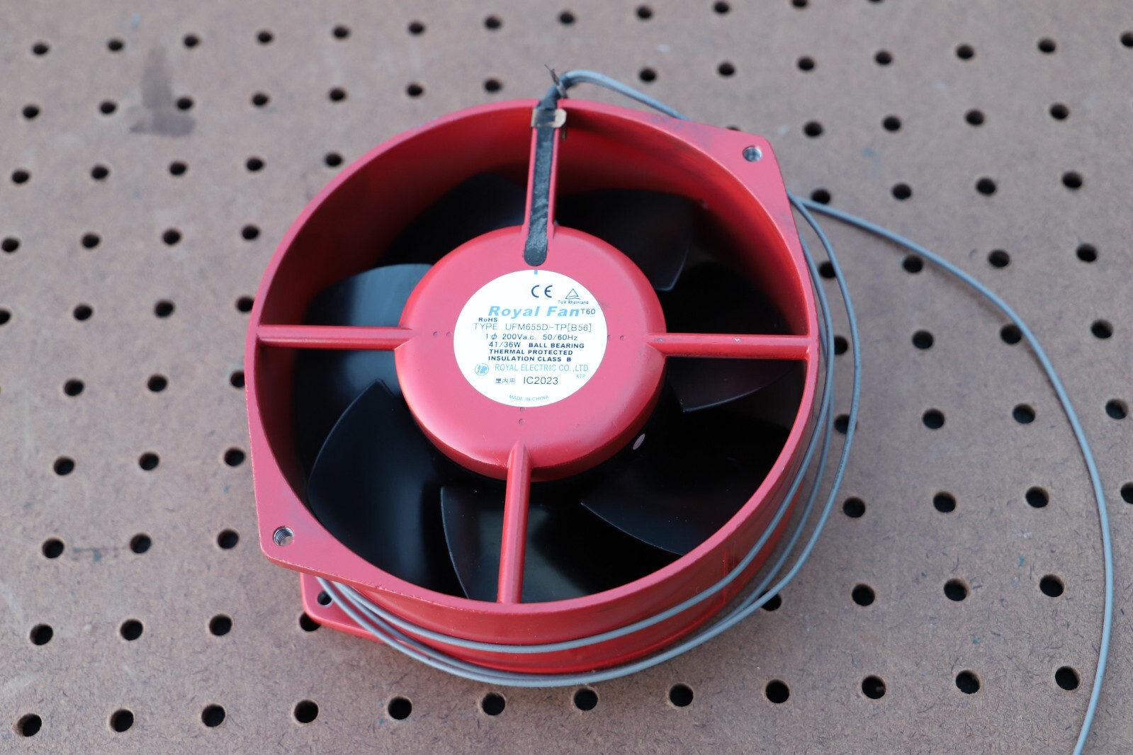 ROYAL FAN UFM655D-TP[B56] 200VAC 50/60HZ METAL COOLING FAN