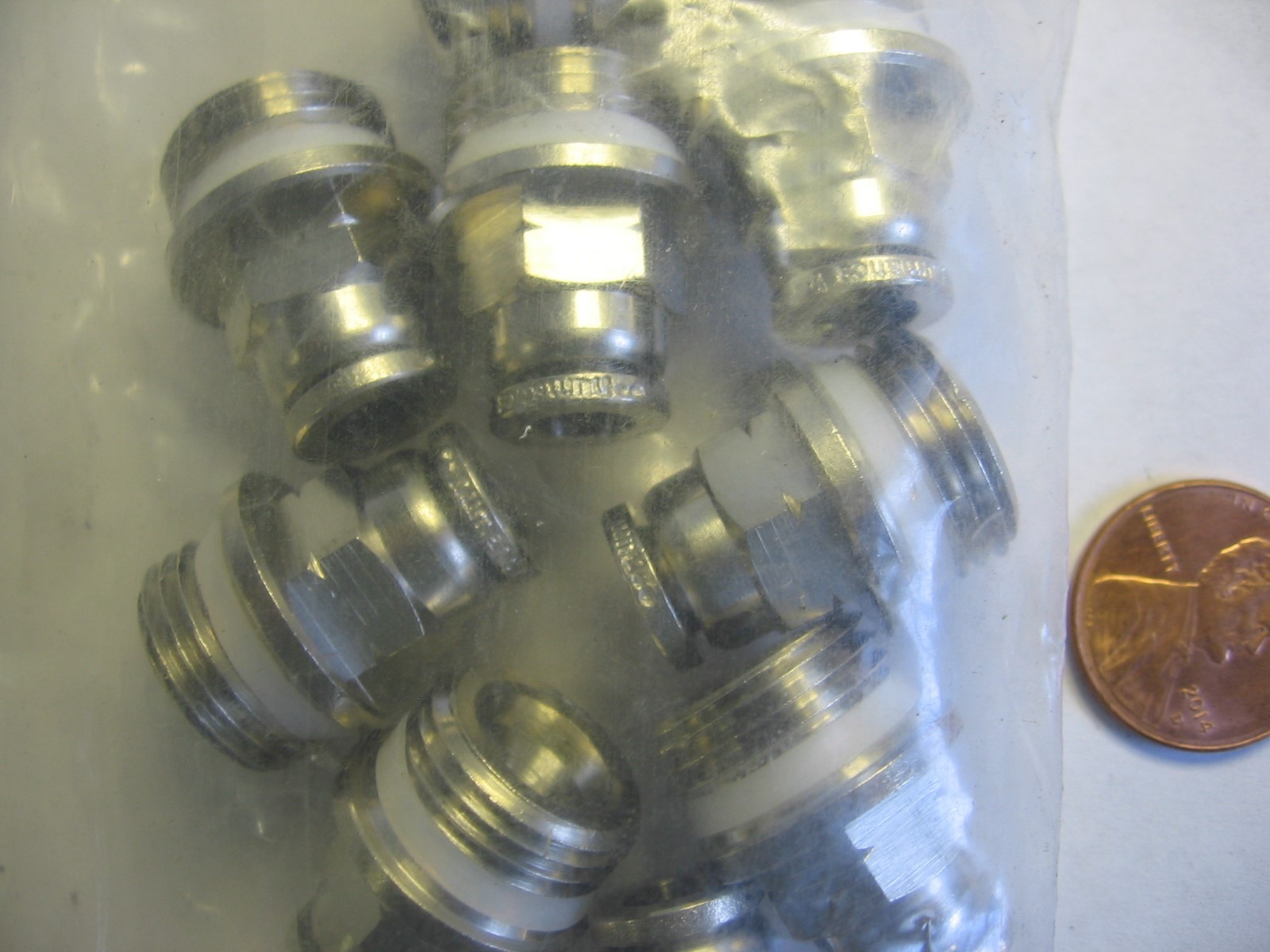 Lot of 10) Numatics INWB103-104-022 1/4″ Tube x 3/8″ Thread Push-In Adapter