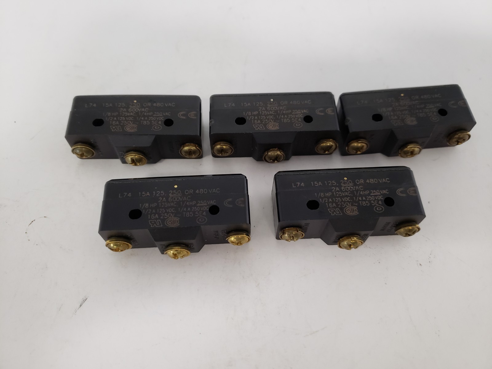 MICRO SWITCH BZ-2R-A2 LIMIT SWITCH PLUNGER SPDT 15A (LOT OF 5)