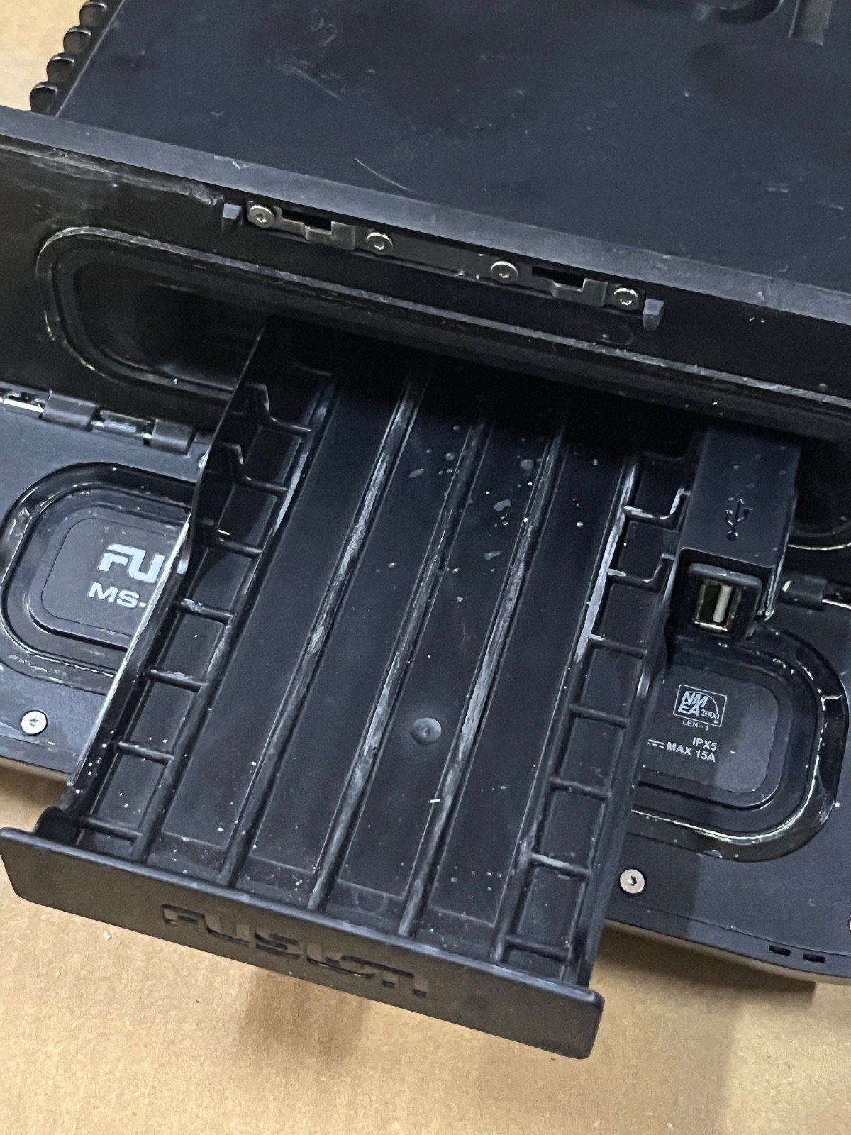 Fusion MS-UD650 650 Series FusionLink Bluetooth Radio Stereo (For Parts)