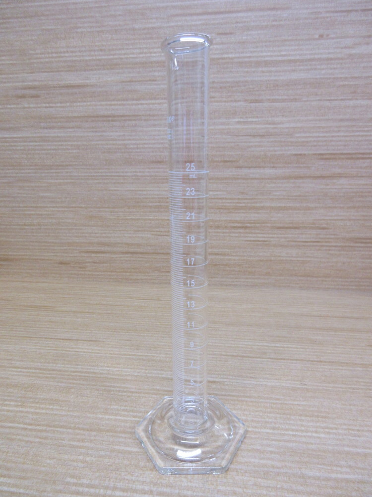 Pyrex 3022-25 Corning Cylinder 3022