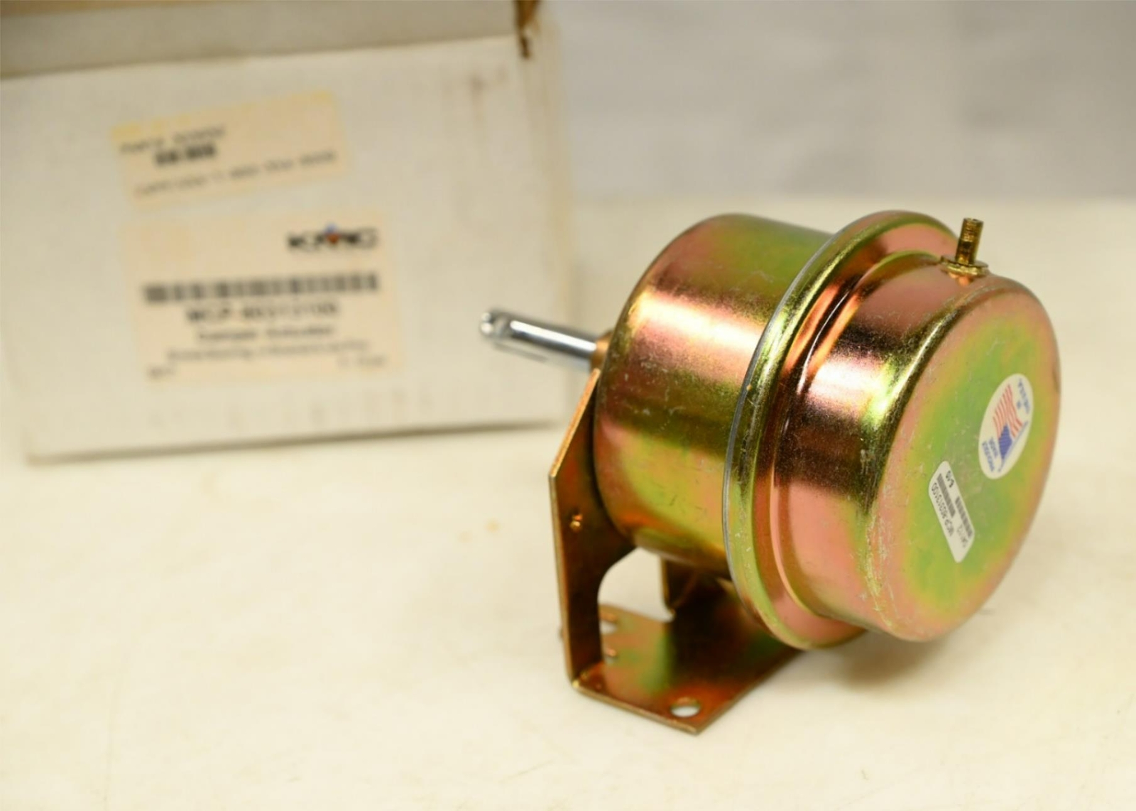 KMC Controls MCP-80313100 Damper Actuator Bronze Bushing Metal, 1-11/16″