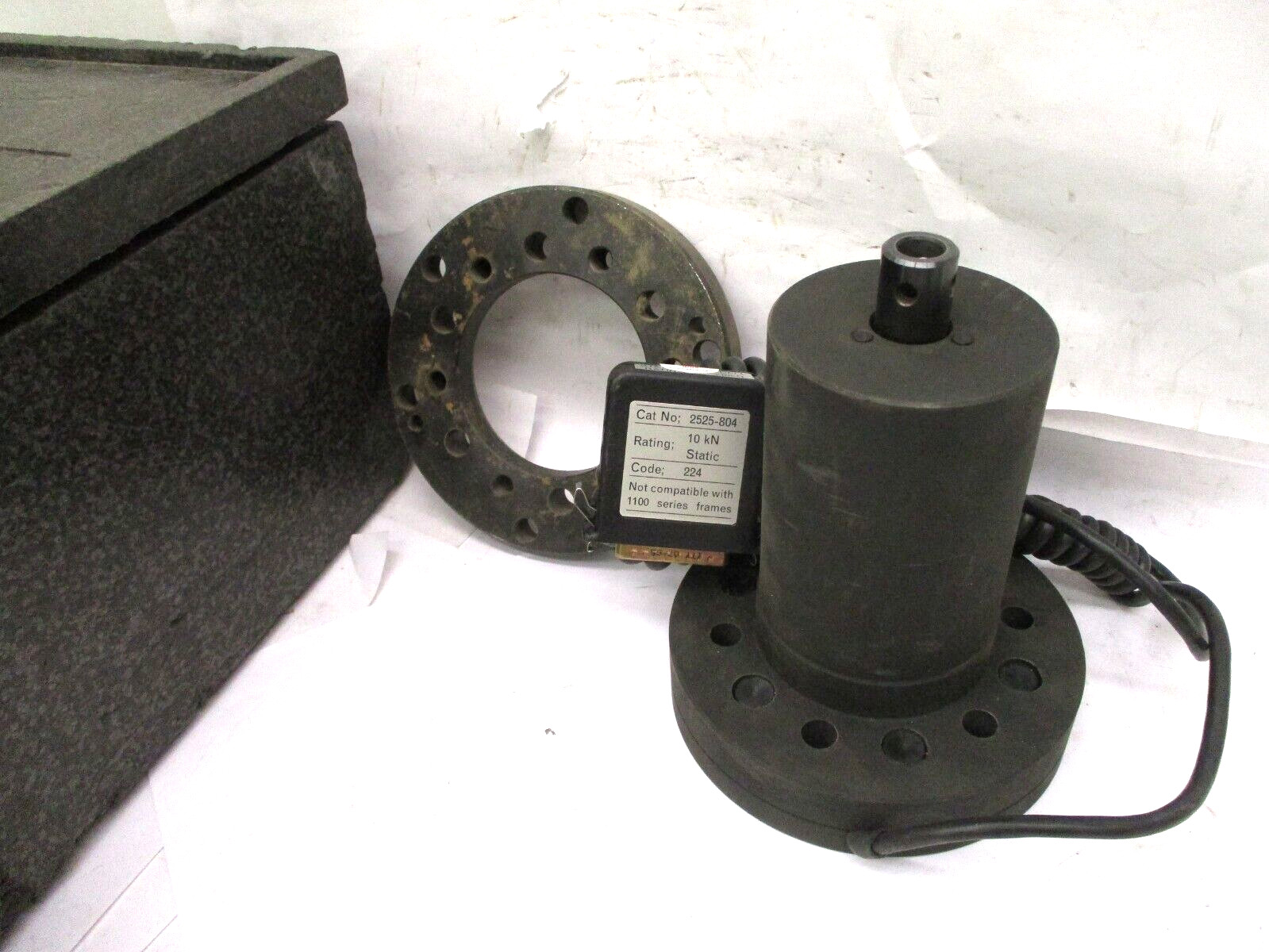 Instron Static Load Cell 10kN Catalog 2525-804 Serial No. 124 A5219WVS