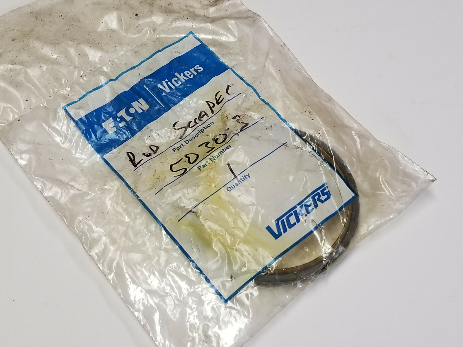 Eaton Vickers 1143270 Rod Scraper 3″ New – 5030