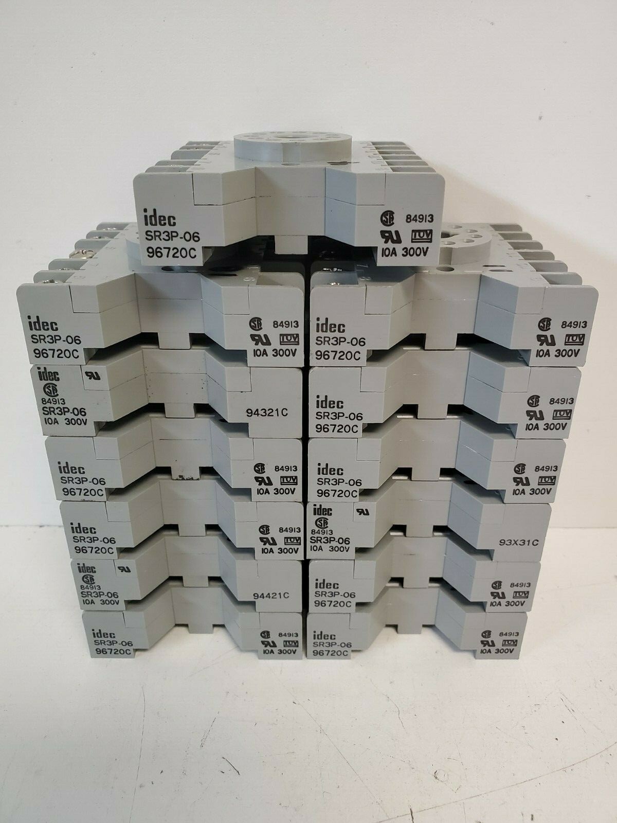 LOT OF (13) GUARANTEED! IDEC 10A 300V RELAY BASE SOCKETS SR3P-06