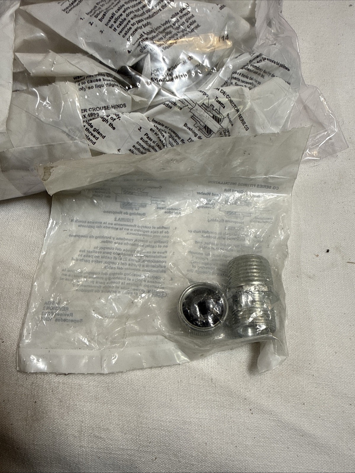 Crouse-Hinds CGB114, Cable Gland, 1/2 Male Cord/Cab Ftg Neo Bush, 14 Each