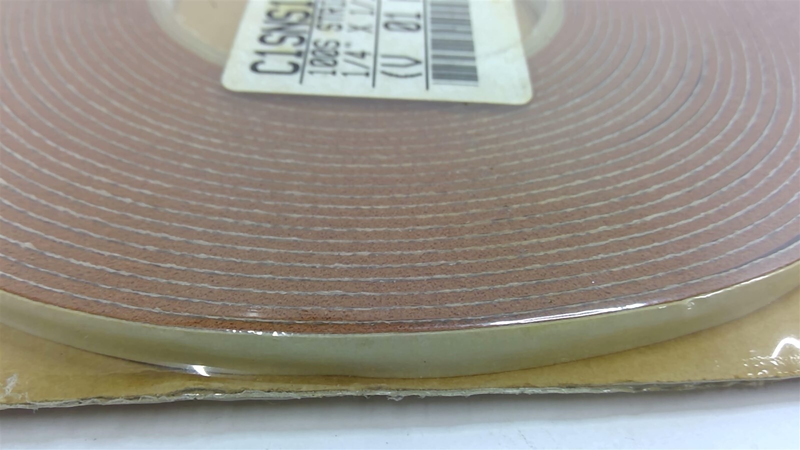 C1SNS1/41/16M 100S Strip-N-Stick Gasket Tape 1/4″ X 1/16″ X 10 Yards