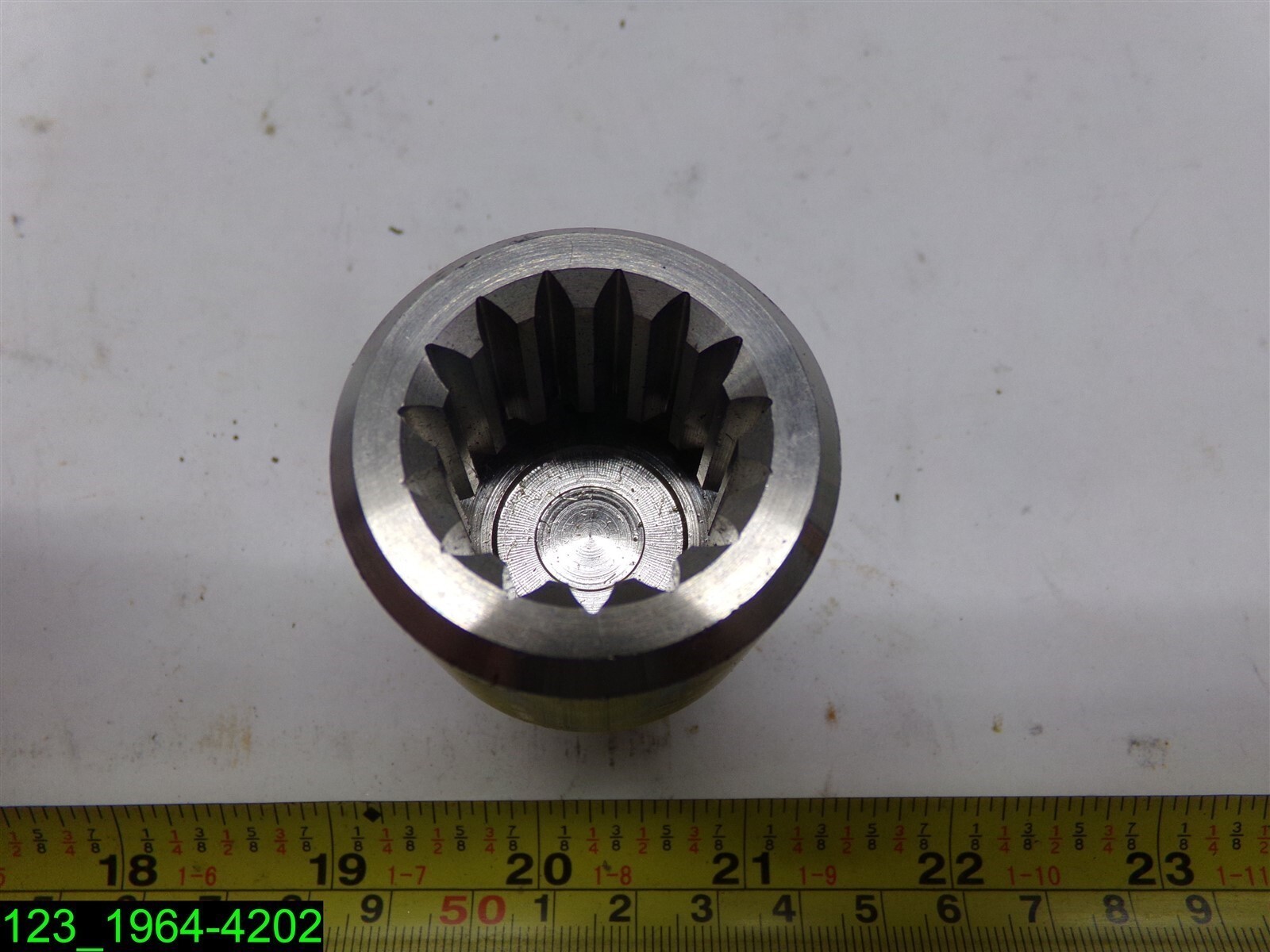 5/8″ x 14 Point To 7/8″ x 15 Point Shaft Adapter