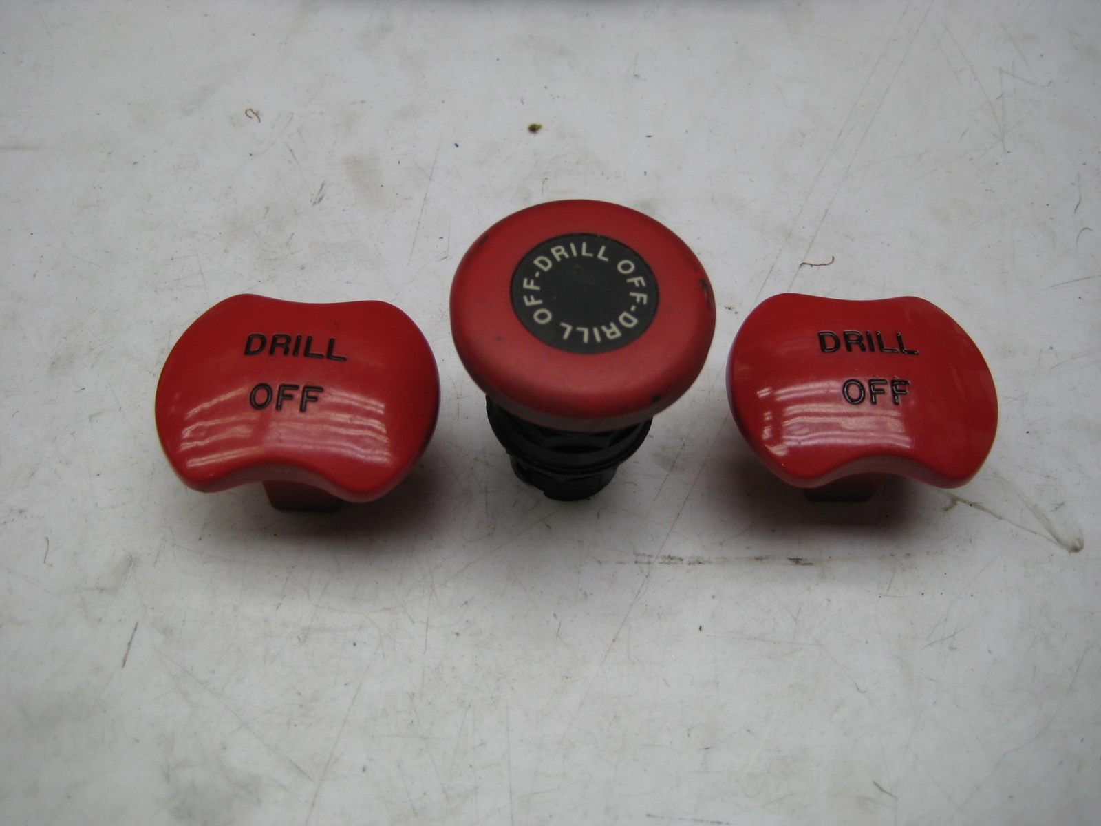 INDUSTRIAL SPARE PUSHBUTTON KNOB LOT OF 3 NSNP