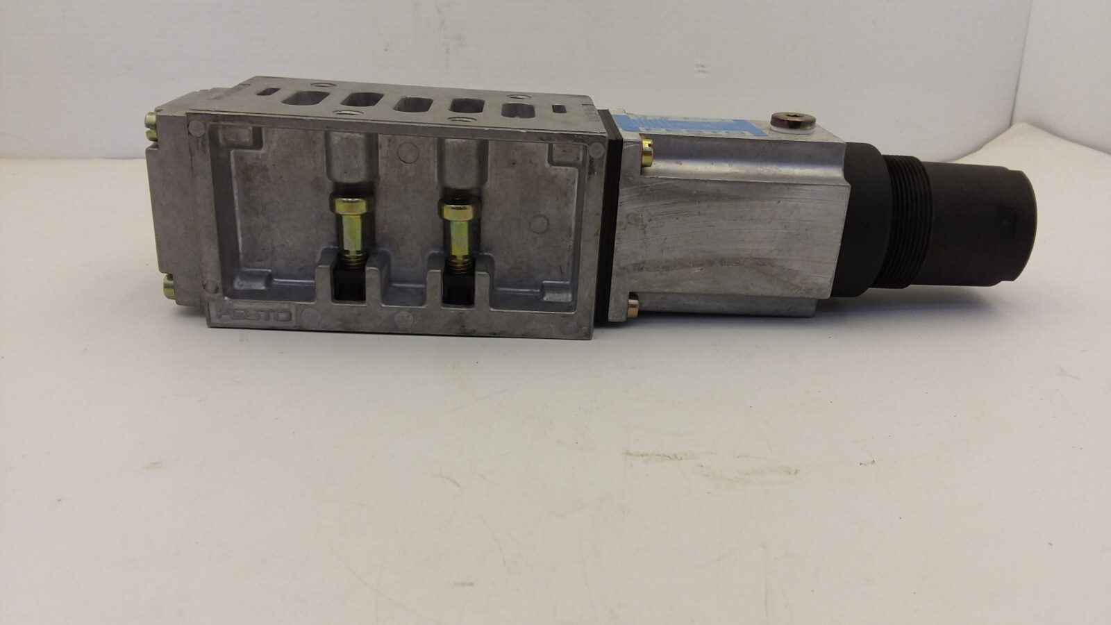 FESTO LR-ZP-B-D-3 INTERMEDIATE PRESSURE REGULATOR 0-12 BAR 0-174 PSI NNB