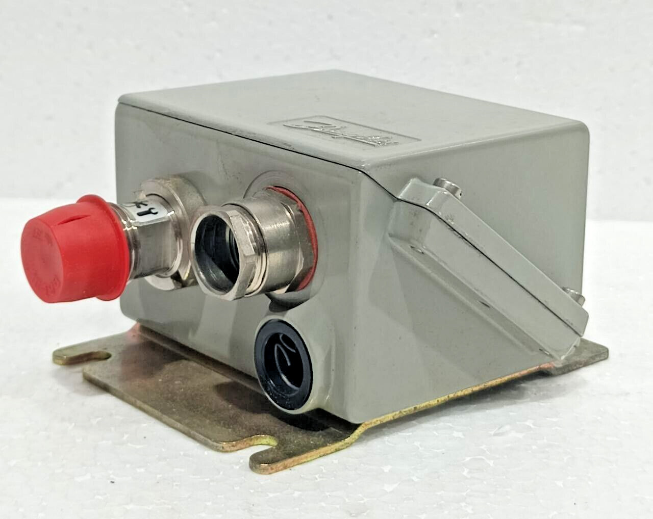DANFOSS EMP2 084G2142 PRESSURE TRANSMITER NEW FAST SHIPPING