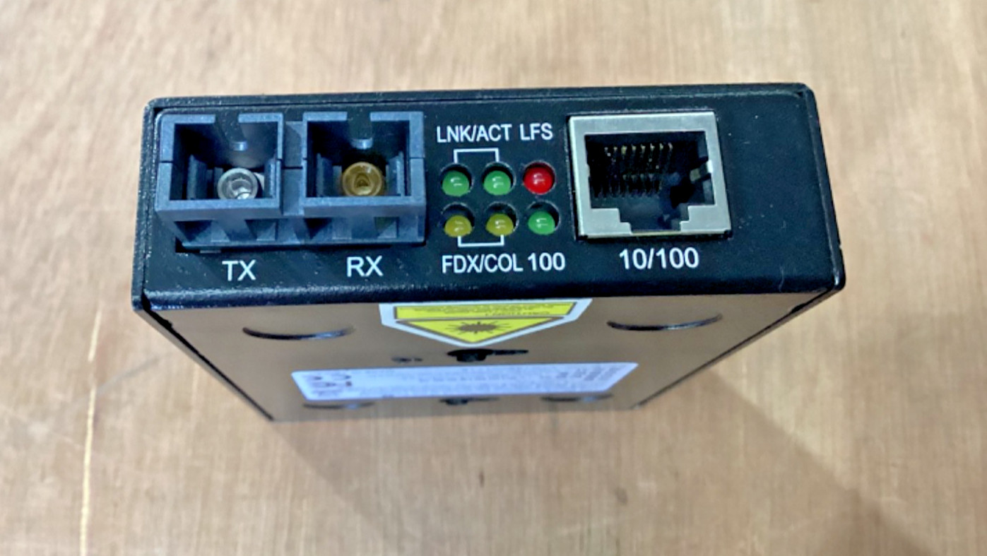 Volktek NXF-742SC Single Mode Converter (Enhanced 10/100 to 100Base-FX)