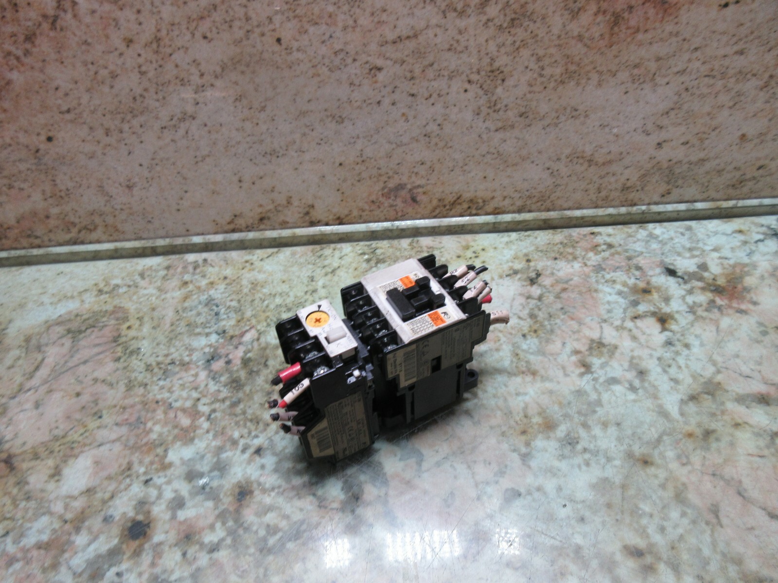 FUJI CONTACTOR FE SC-05 TK-ON SC14AA WITH THERMAL OVERLOAD RELAY HITACHI SEIKI