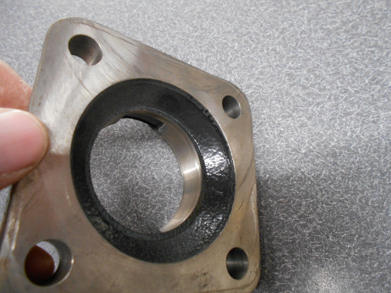Burns/Tisco 52mm 4-Bolt Greasable Bearing Flange. F52-R. NEW!
